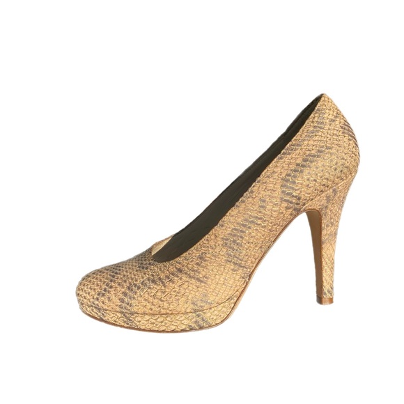 Julie Lopez Layla Nude Python Platform Heels Size 7 - Picture 1 of 11